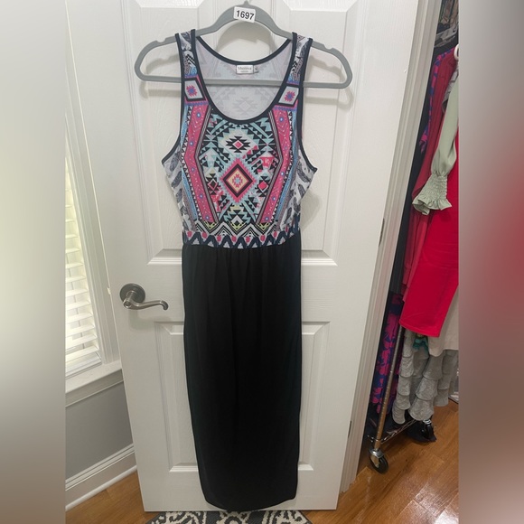 Black and White Geometric Maxi Sundress - Picture 1 of 12
